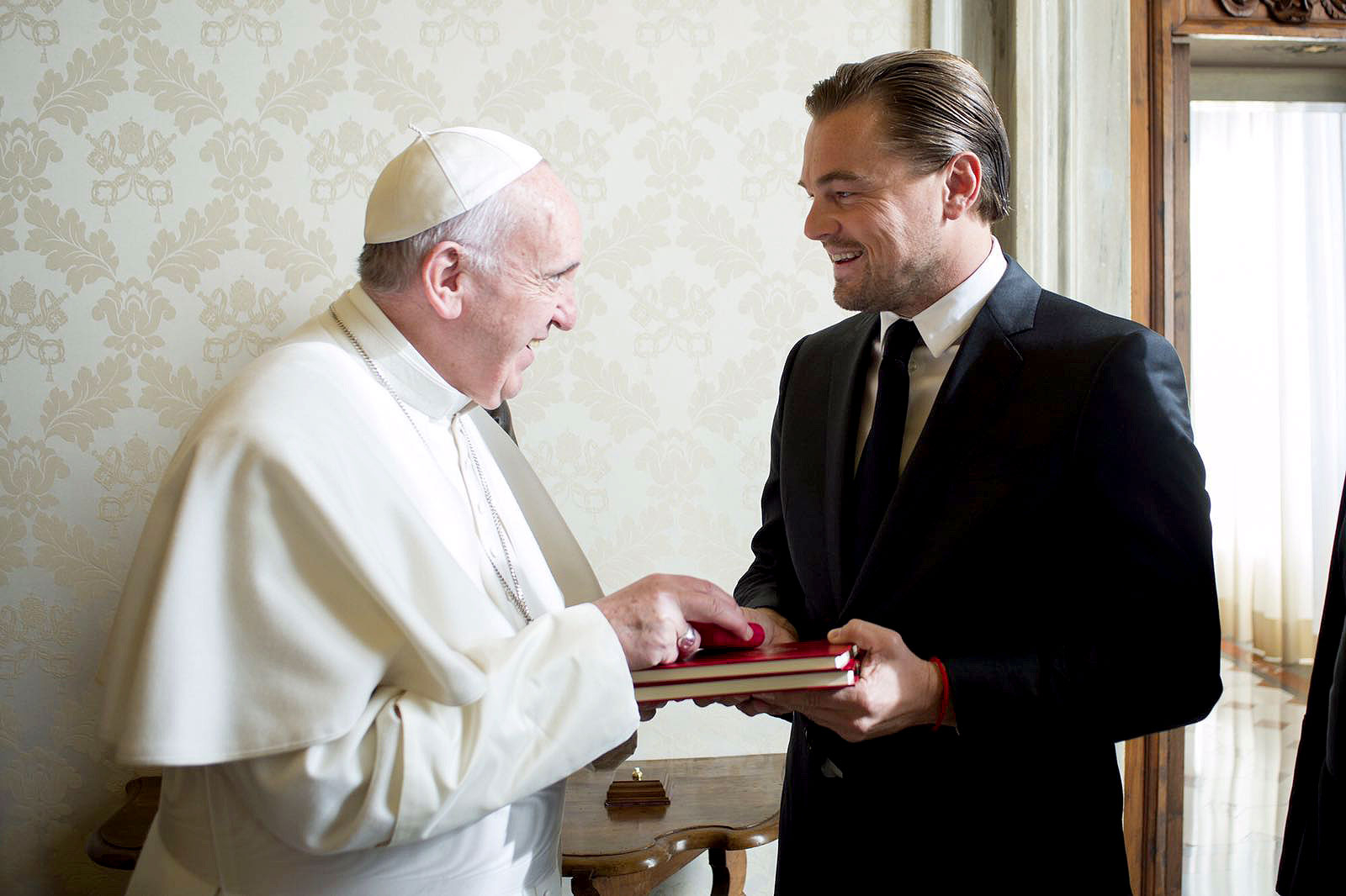 Leonardo Dicaprio Pope