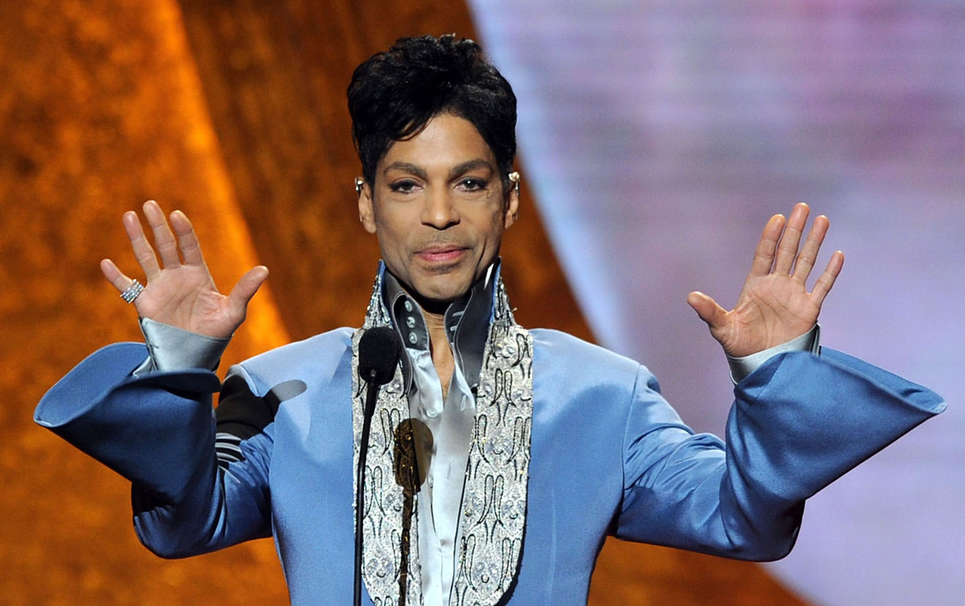 Prince had an appointment with an addiction doctor, according to a report