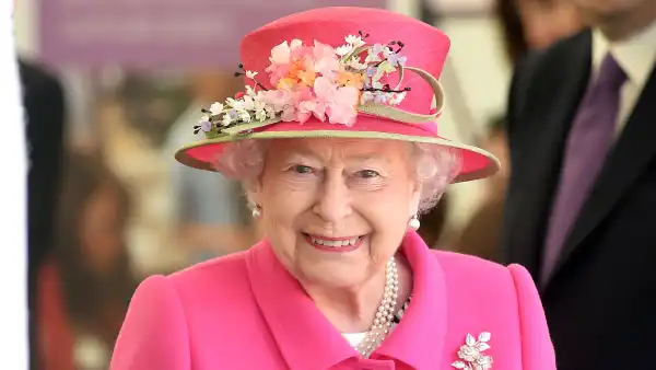 Queen elizabeth 827d4d2b 4531 479d 9985 434886b083e2