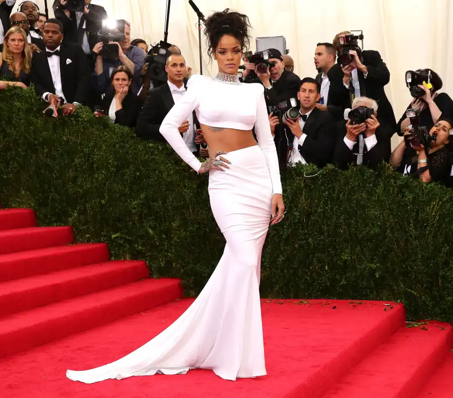 Rihanna a46f3896 ee91 41f9 ac30 3e45ab20f25d