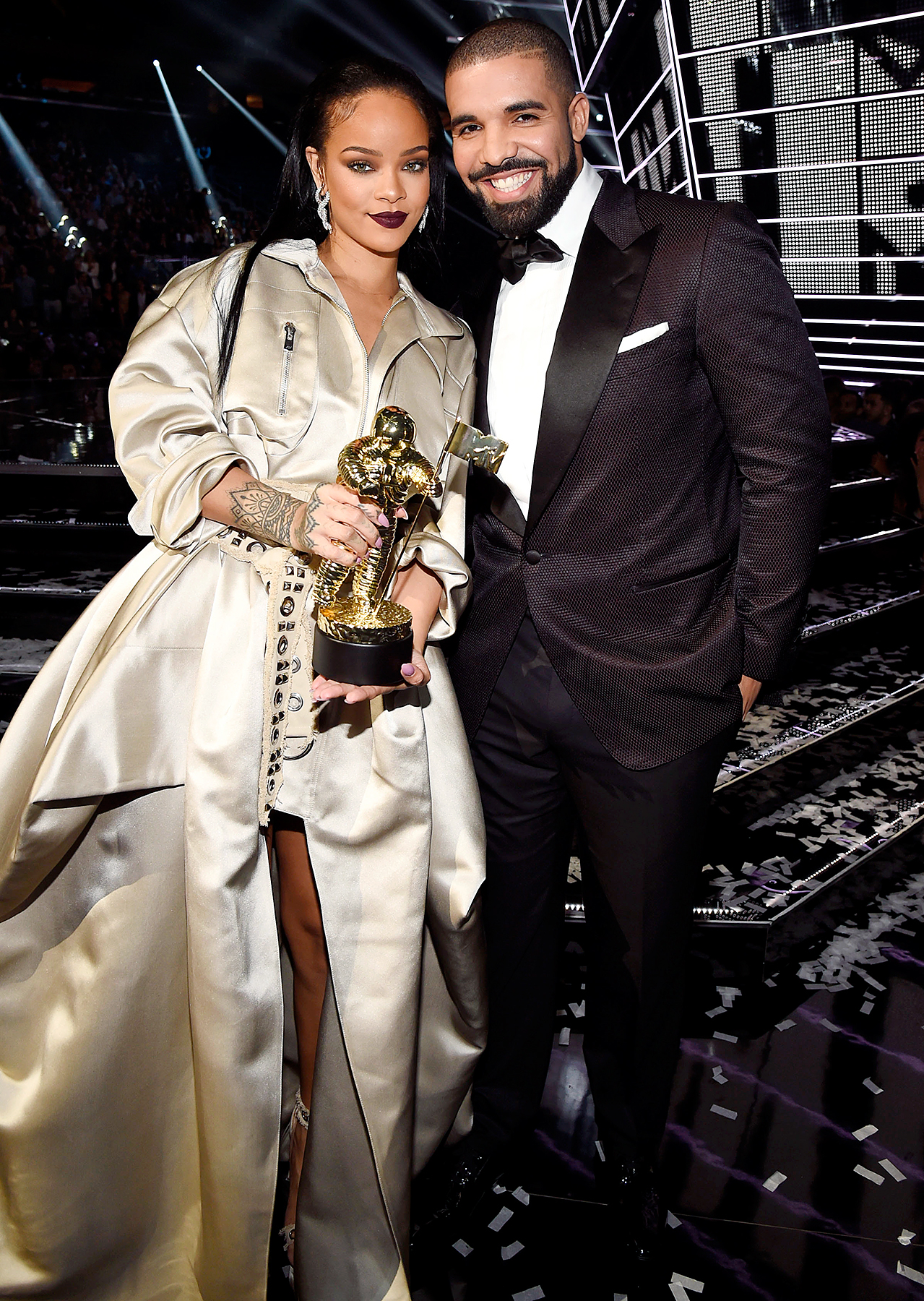 Rihanna Drake VMAs