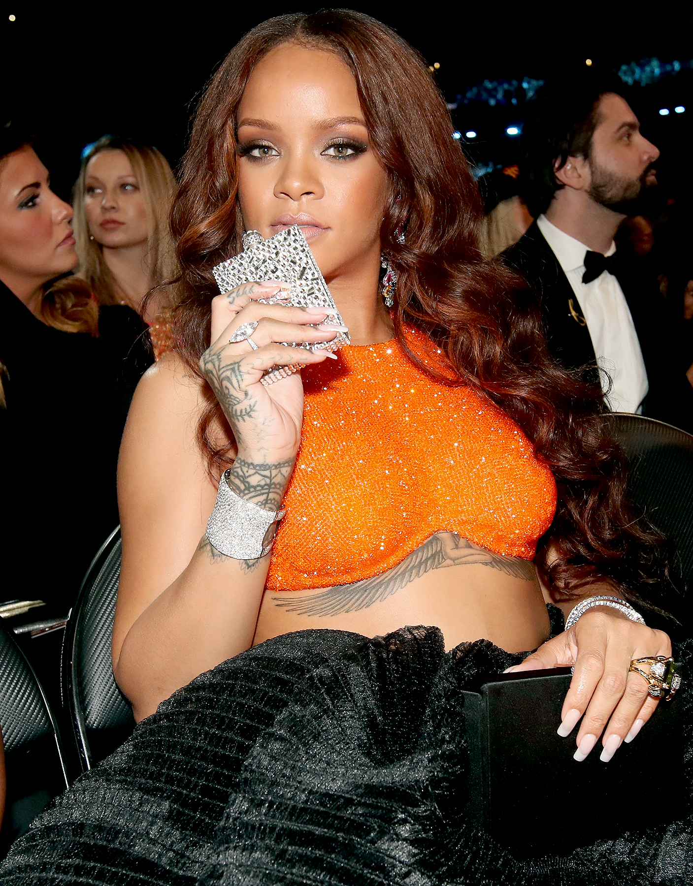 Rihanna flask zoom 7100f464 bdf9 446c 9e30 adc570f6aa33
