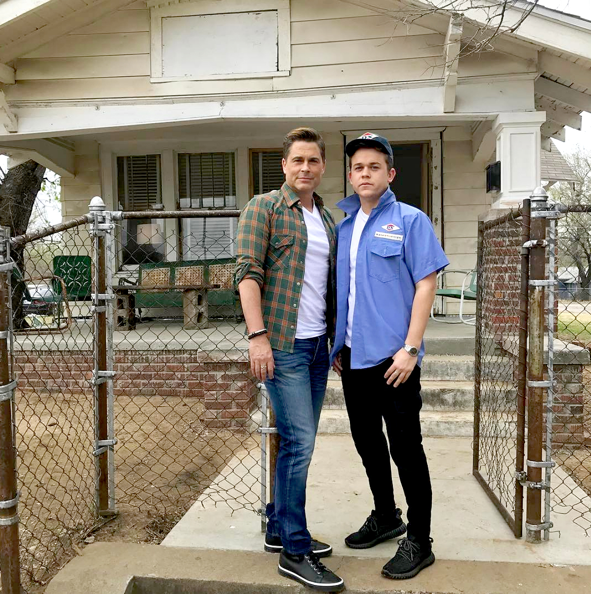 Rob lowe son the outsiders house zoom 99fbead2 74ad 48d8 a75f 4b739c45ea48