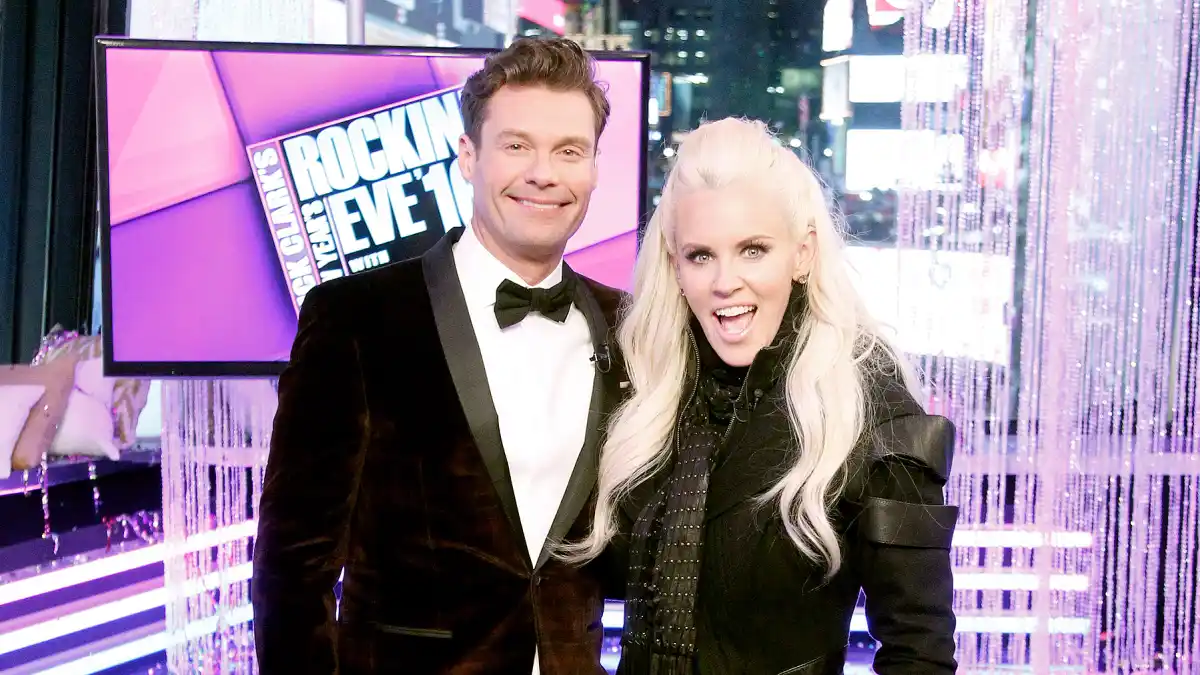 Ryan Seacrest and Jenny McCarthy