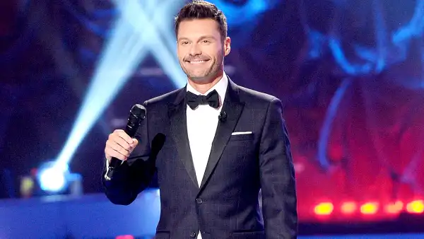 Ryan seacrest zoom fefa0c0b 1420 470b b266 bd43319de9b5