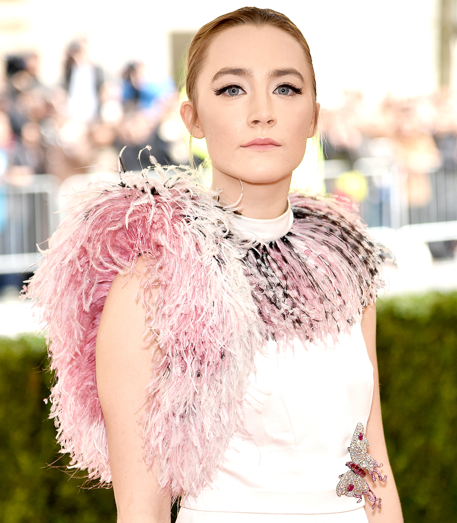 Saoirse ronan inline 5b2e469c 1a01 4f8c bd13 a78021acc22b