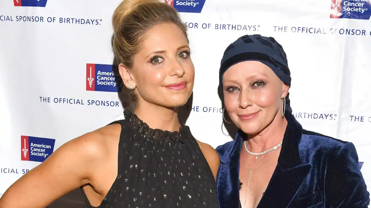 Sarah Michelle Gellar and Shannen Doherty