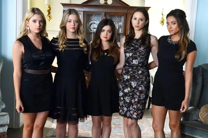 Ashley Benson, Sasha Pieterse, Lucy Hale, Troian Bellisario, and Shay Mitchell on Pretty Little Liars.