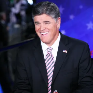 Sean hannity 87420b2e 2759 4797 acde 39ee9cec3f38