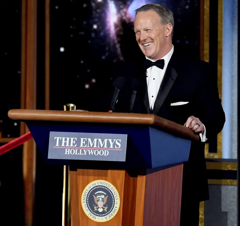 Sean spicer 106767d9 d5e5 4b30 bf32 482a41a13627