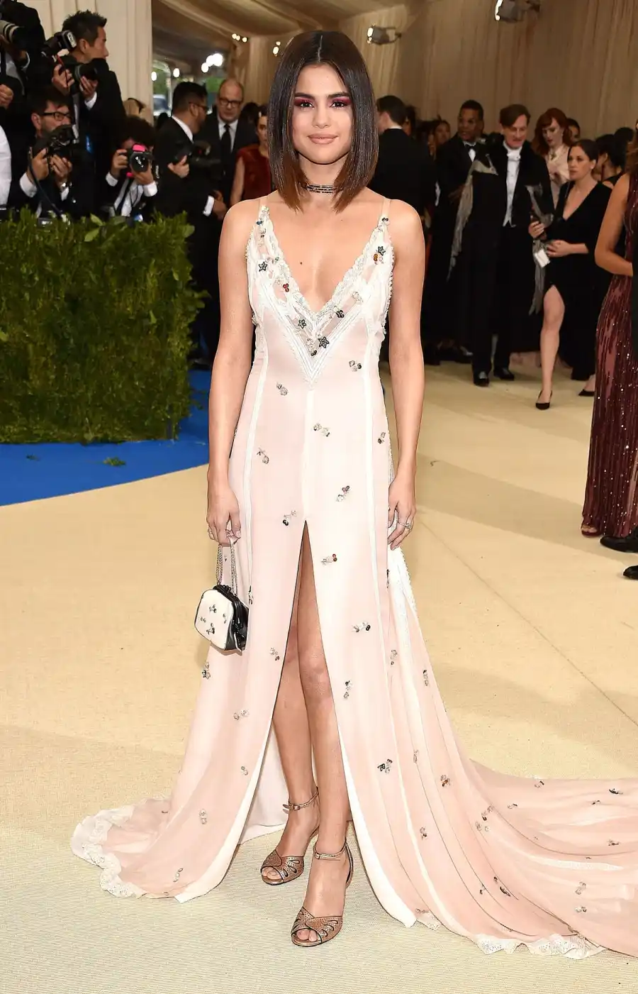 Selena 2821de54 c9cd 484e b15a 2310f0ae7b2a