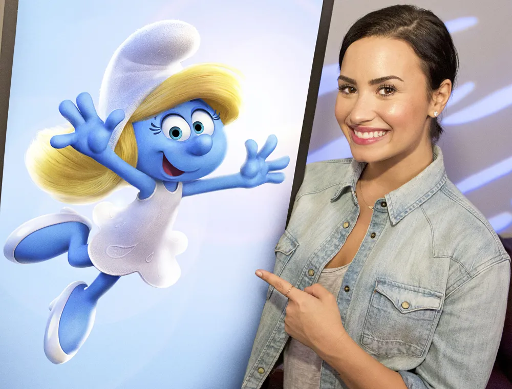 Demi Lovato Smurfs the lost village