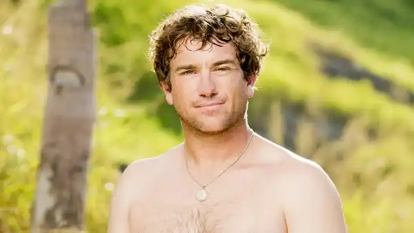 Survivor jt thomas zoom 8793bdc0 7bd3 4bf5 bebd 9b2508b95c7c