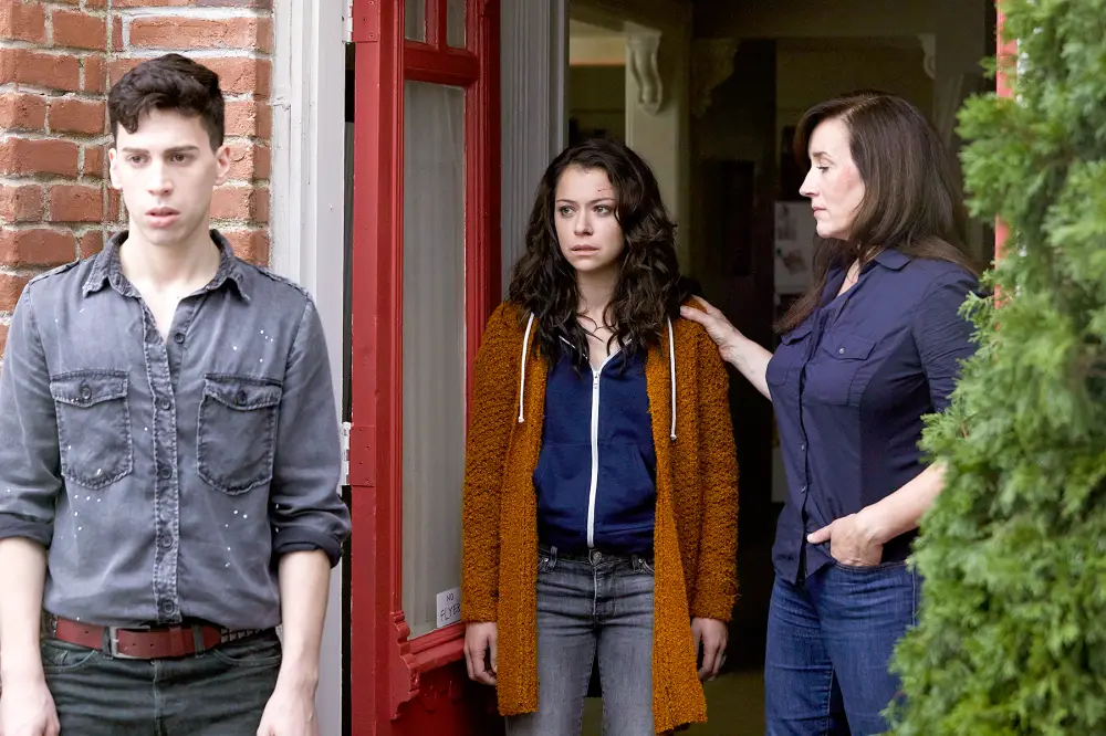 Felix (Jordan Gavaris), Sarah (Tatiana Maslany), and Mrs. S (Maria Doyle Kennedy) on Orphan Black.