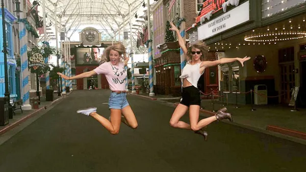 Taylor swift blake 81bf6dea 44c0 4fd5 9865 443149f7c72d