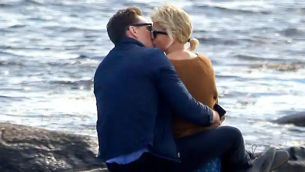 Taylor Swift, Tom Hiddleston