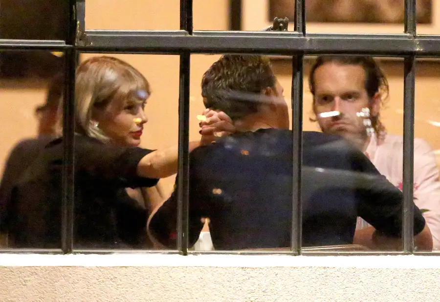 Taylor swift tom hiddleston 4 4113177e 5e79 485f 9701 6a4a12fe3145