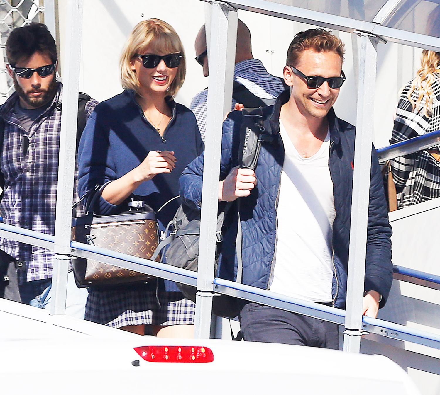 Taylor swift tom hiddleston main 4b78a444 4955 489b b19e fe692afd8dac