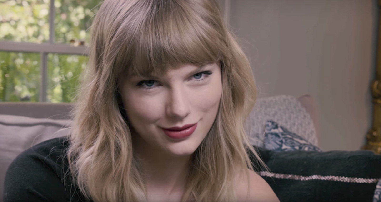 Taylor Swift, UPS, TaylorSwiftDelivery