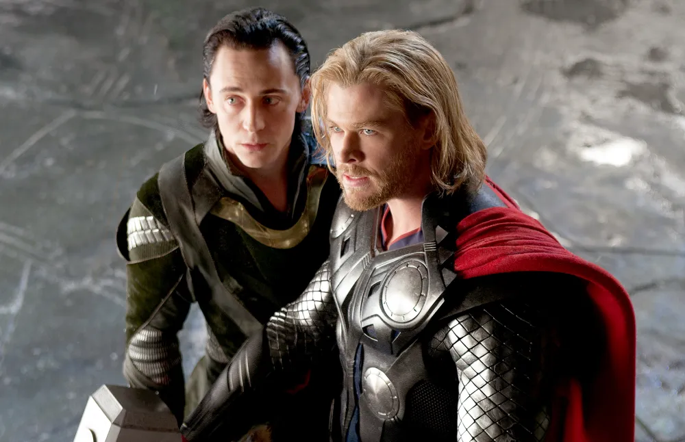 Loki (Tom Hiddleston) and Thor (Chris Hemsworth)
