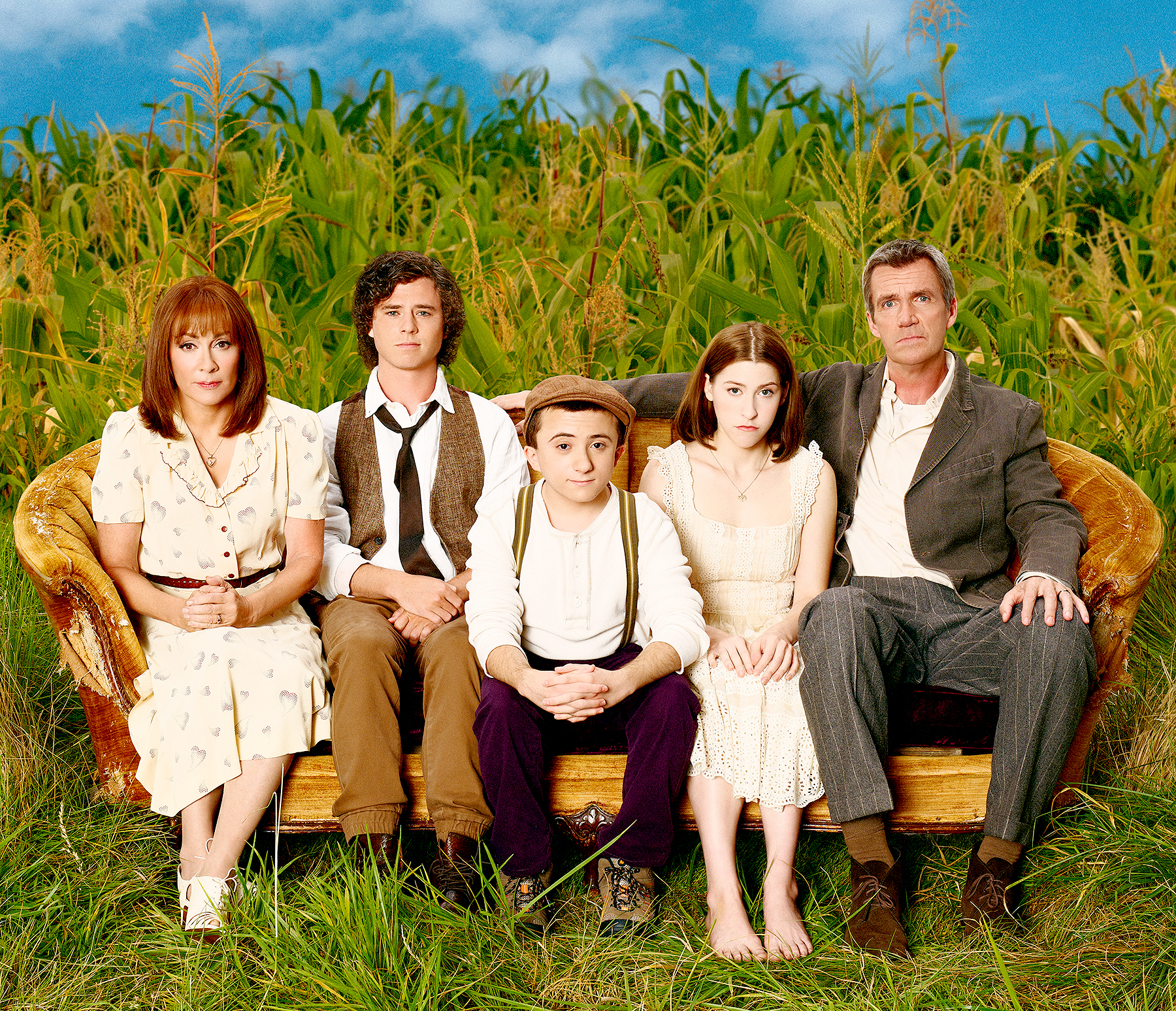 ABC's 'The Middle' stars Patricia Heaton as Frankie, Charlie McDermott as Axl, Atticus Shaffer as Brick, Eden Sher as Sue and Neil Flynn as Mike.