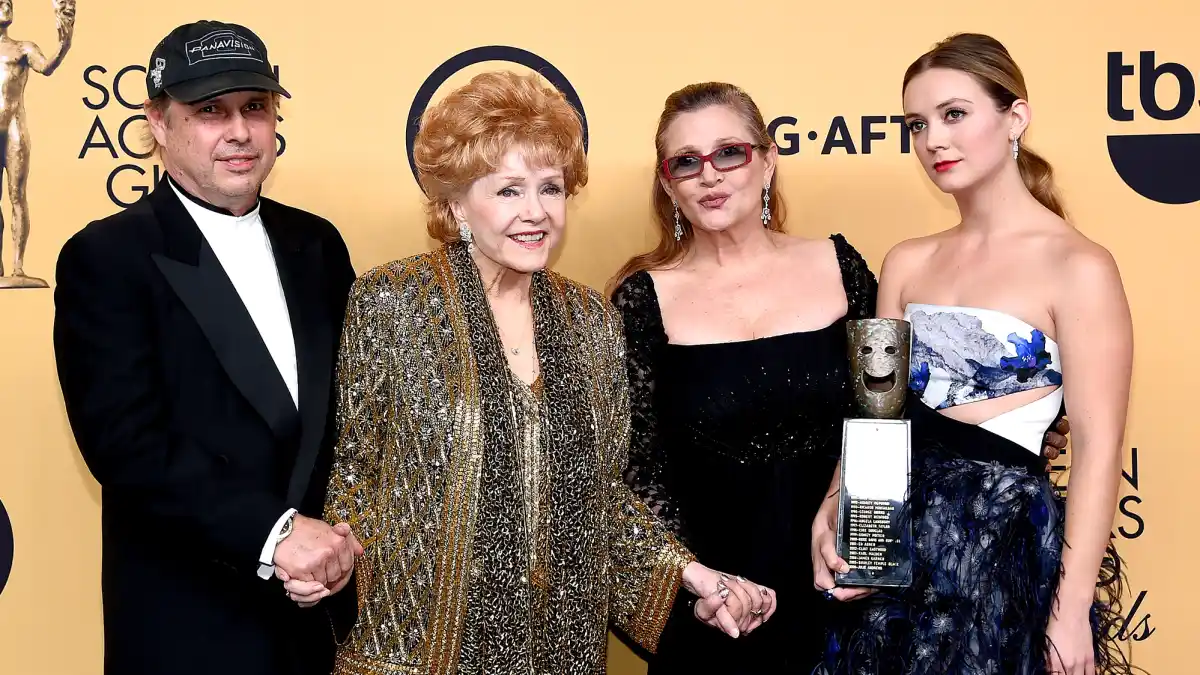 Todd debbie carrie fisher 6c9b1cec 8183 4abc 99fc 86340cb5ad62