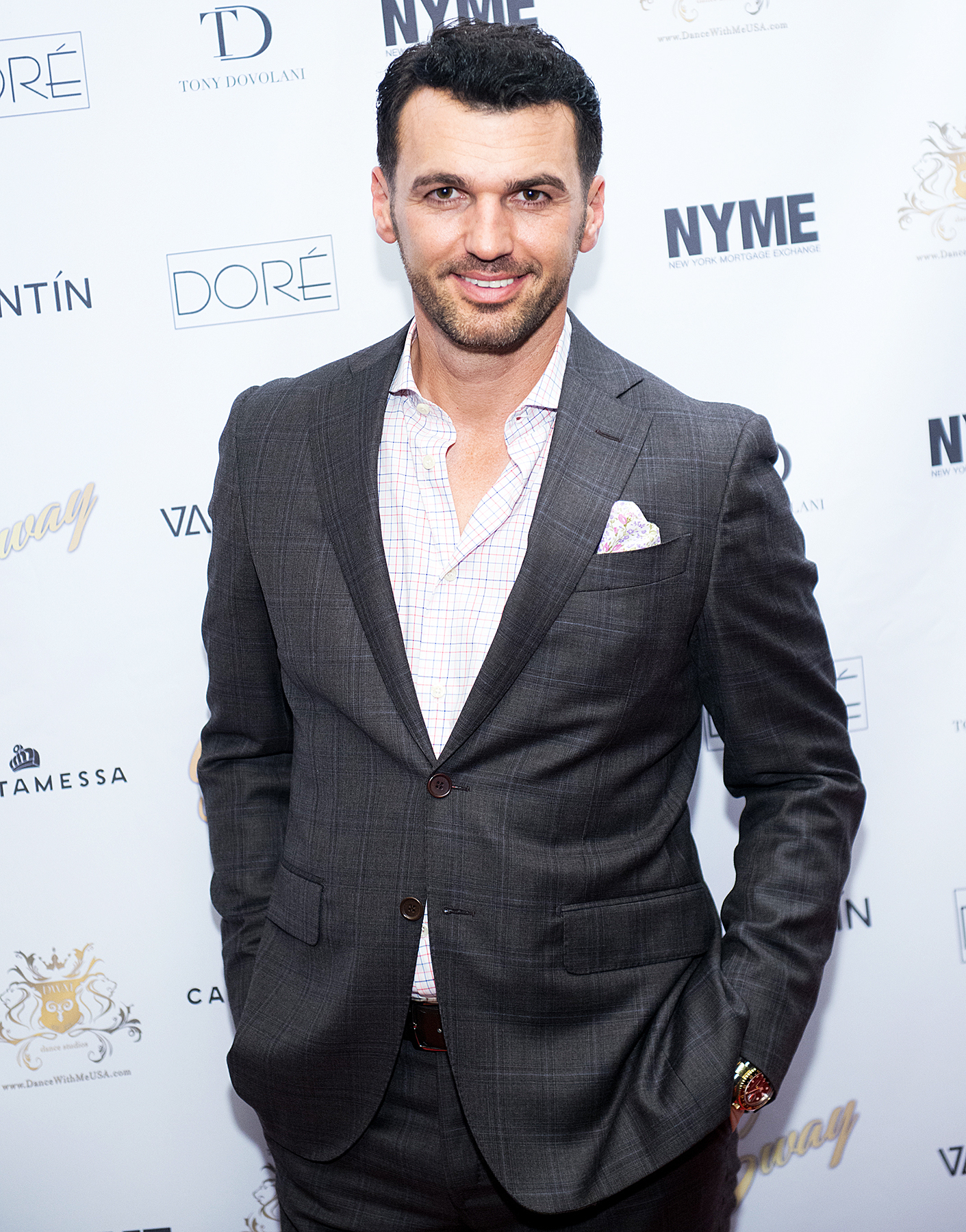 Tony Dovolani