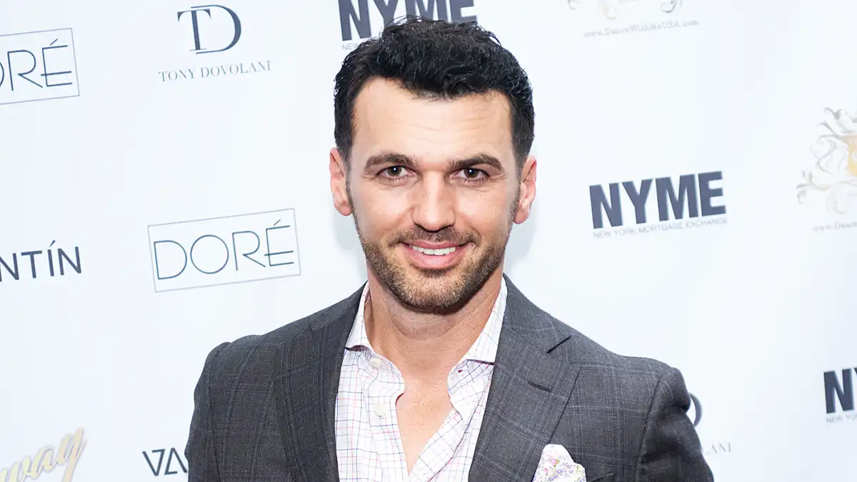 Tony Dovolani