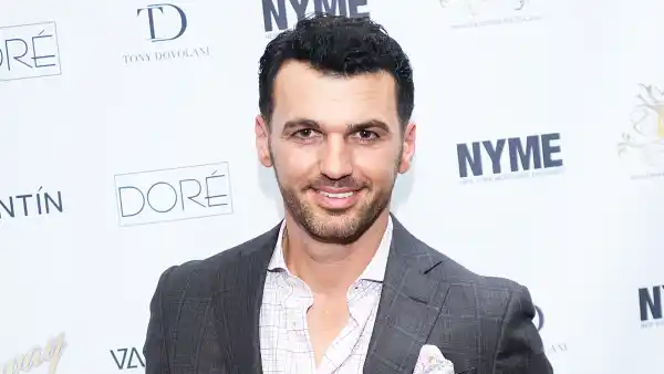 Tony Dovolani