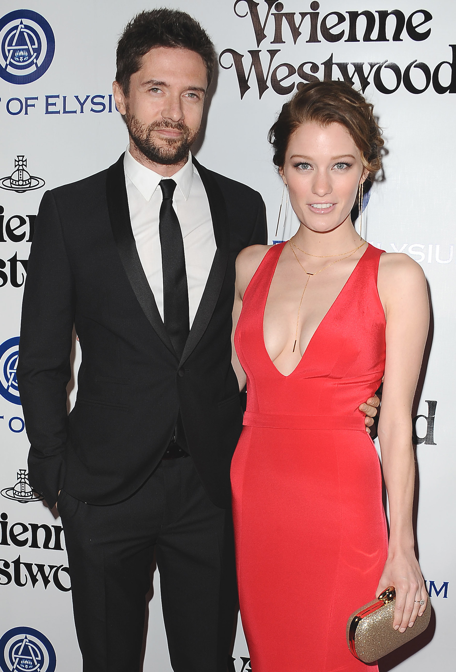 Topher Grace and Ashley Hinshaw