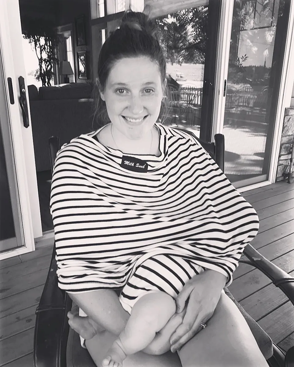 Tori Roloff breastfeeding