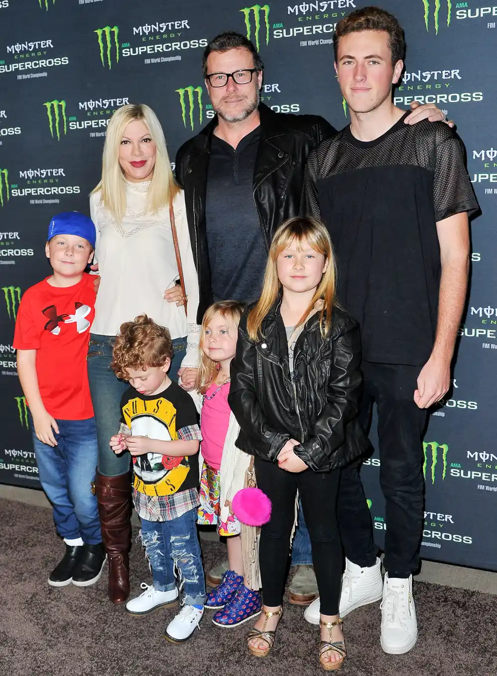 Tori Spelling Dean McDermott Jack Liam Finn Hattie Stella