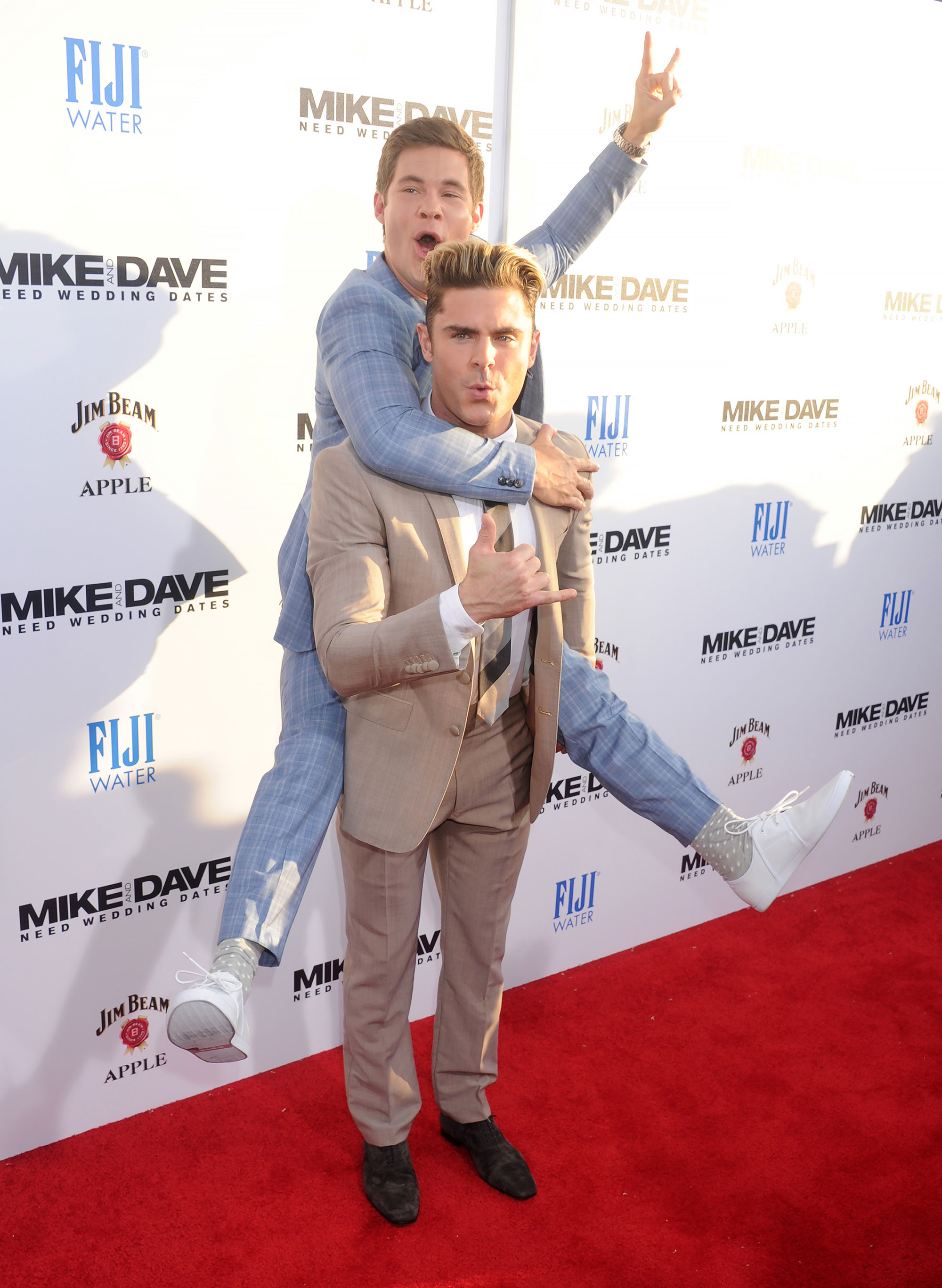 Zac efron 215cea20 a46f 42f0 8921 4d06ab52a43f