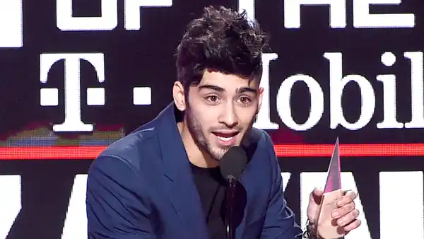 Zayn malik 91fa15dd ac92 4381 8798 f507d5dfc083