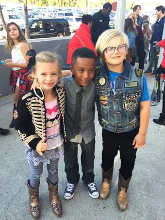 Zuma rossdale 6167f996 6475 41e1 b416 70a87dd1ff92